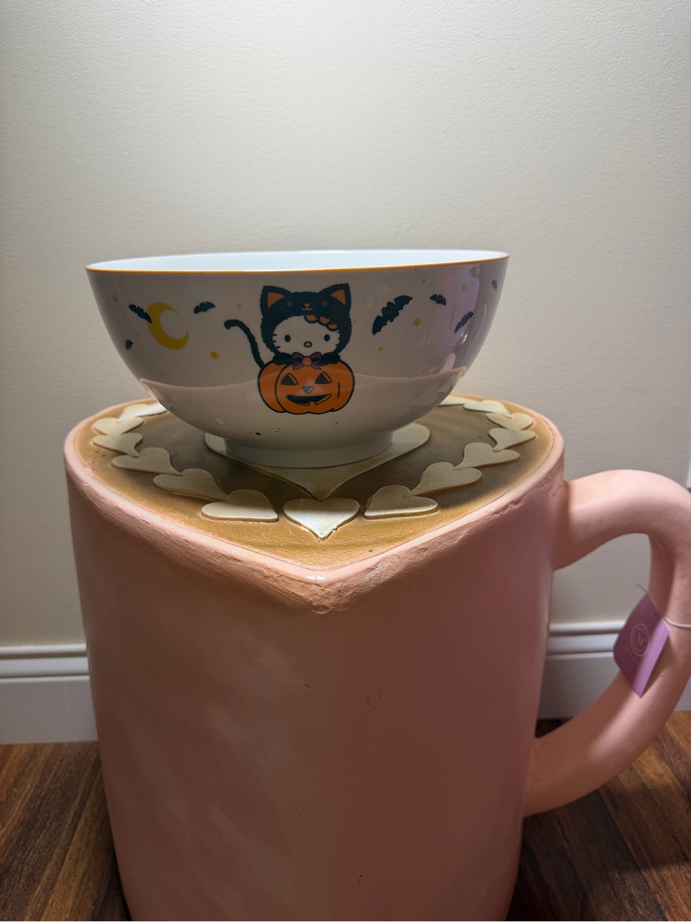 2025 Ceramic Halloween Hello Kitty Candy Bowl with Black Cat
